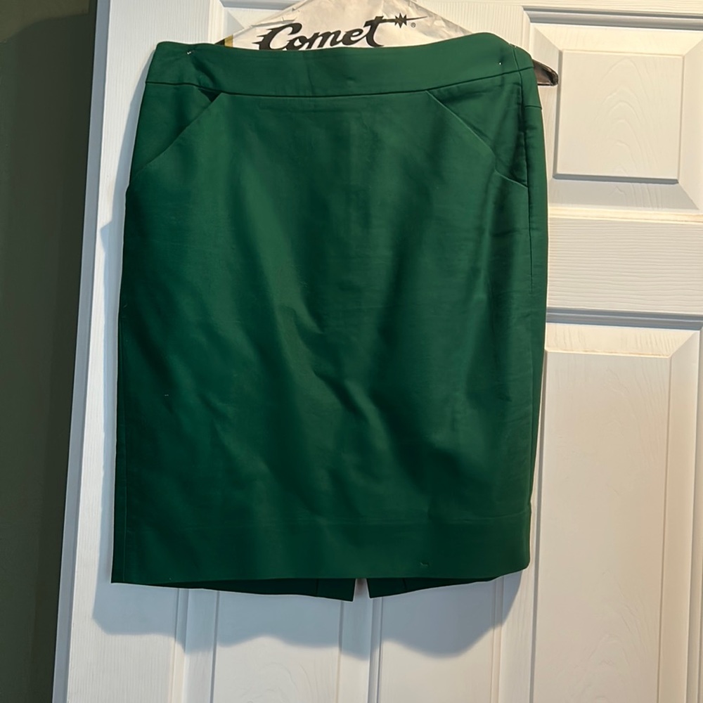 I crew green pencil skirt with pockets size 6